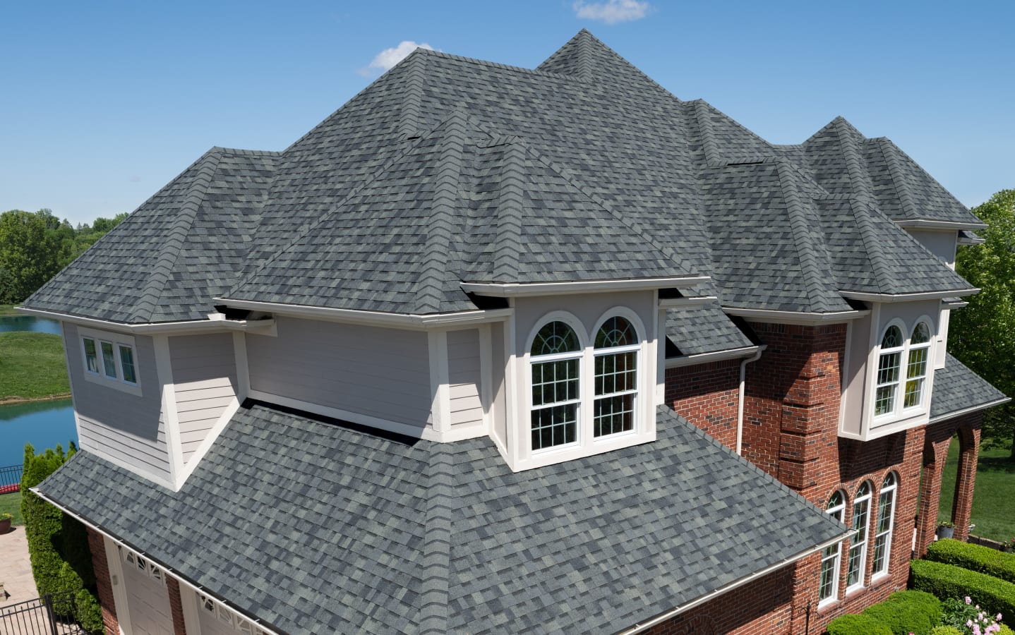 Estate Grey House Shingles