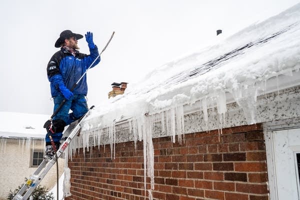 Ice Dam Roof Repairs Ottawa